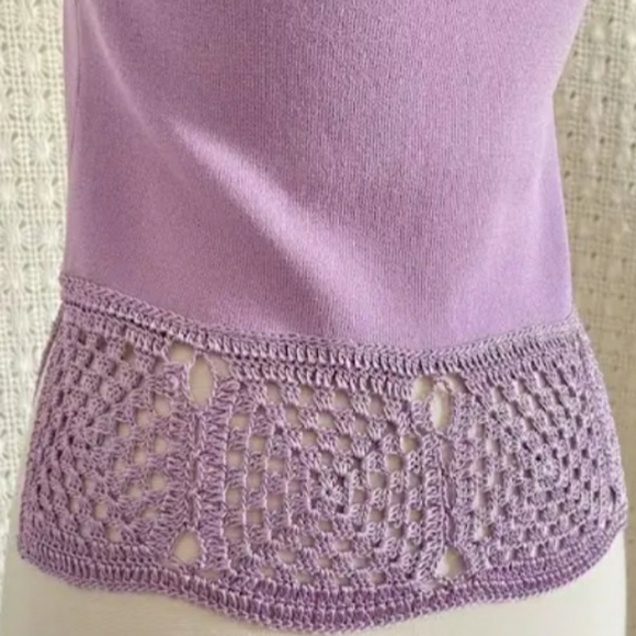 Joseph A Lavender Top with Crochet and Beaded Trim Size SP - Picture 10 of 11